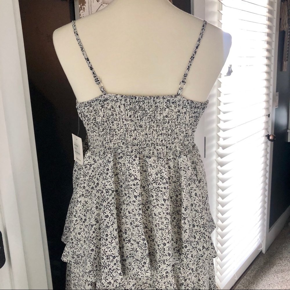 New Black & White Floral Multi Tiered Dress Size M - Picture 11 of 15
